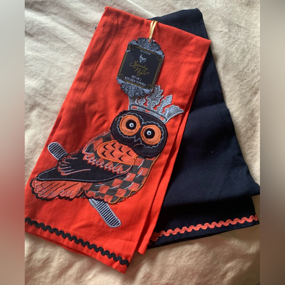 Set of two Halloween Kitchen Towels